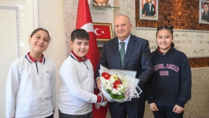 Başkan Tavlı Koltuğunu Geleceğin Temsilcisine Devretti