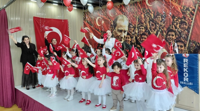 Çocukların En Anlamlı Günü 23 Nisan, Rekor Okulları'nda Büyük Bir Coşkuyla Kutlandı