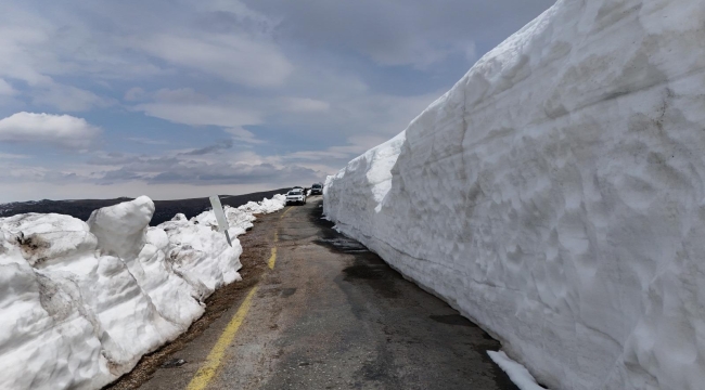Nisan Ayında Ordu'da 4 Metrelik Kar