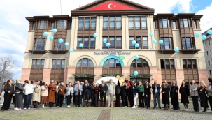 Ordu'da Otizm Farkındalığı İçin Mavi Balonlar Gökyüzüne Bırakıldı