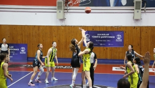 Ordu'da U14 Kız Basketbol Türkiye Şampiyonası Devam Ediyor