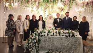 Ebru-Cuma Çifti Dünya Evine Girdi