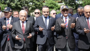 MHP'li Şanlıtürk Arefe Gününde Şehitlerimizi Unutmadı: "Emanetlerine Sahip Çıkmak Ortak Sorumluluğumuzdur"
