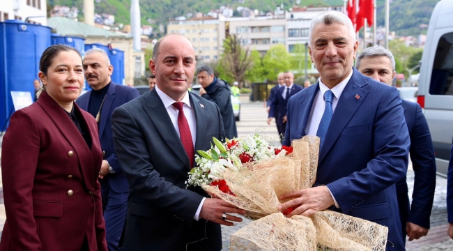 Ticaret Bakanı Bolat'tan Büyükşehire Ziyaret