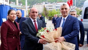 Ticaret Bakanı Bolat'tan Büyükşehire Ziyaret