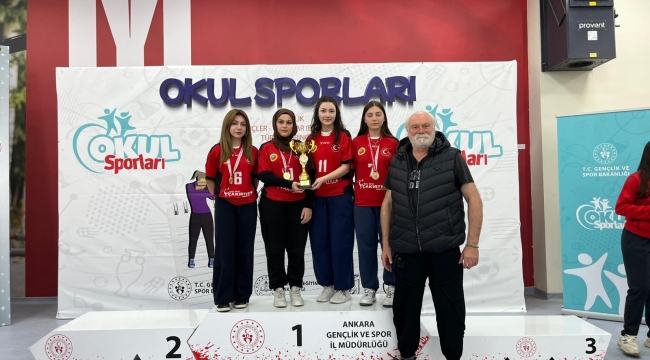 Ünye Anadolu Lisesi Atıcılık Genç Kız Tüfek Takımı Türkiye 1.'si