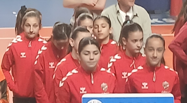 Ünye Atatürk Ortaokulu Kız Voleybol Takımı Türkiye Finallerinde