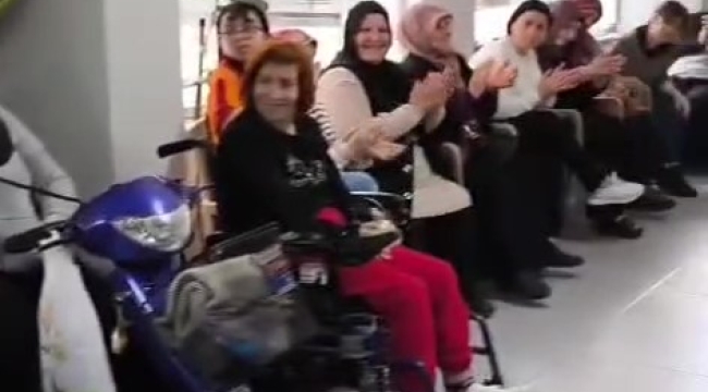Ünye'de Engelli Annelerinin Anneler Günü Kutlandı