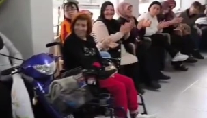 Ünye'de Engelli Annelerinin Anneler Günü Kutlandı