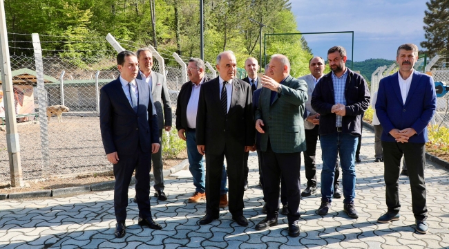 Vali Erol, Ünye Sahipsiz Sokak Hayvanları Barınağı ve Rehabilitasyon Merkezini İnceledi