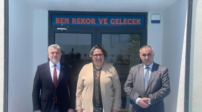 Yunus Emre Sigorta'dan Rekor Okulları'na Ziyaret