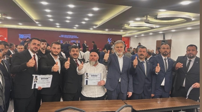 Başkan Üstündağ ve Ekibine Hatiplik Ve Başarı Belgesi
