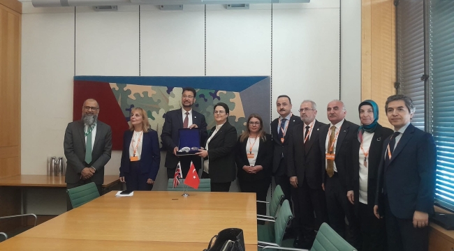 MHP'li Şanlıtürk Londra'da Temaslarda Bulundu: "İnsan Hakları Ve Ayrımcılıkla Mücadeleyi Görüştük"