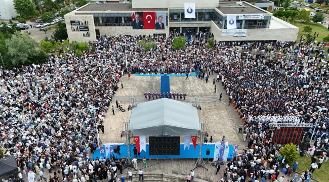 ODÜ'de 7'den 70'e Mezuniyet Coşkusu