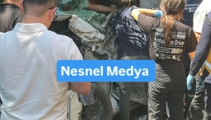 Ünye-Çaybaşı Arası Ticari Araçla Kamyon Kafa Kafaya Çarpıştı