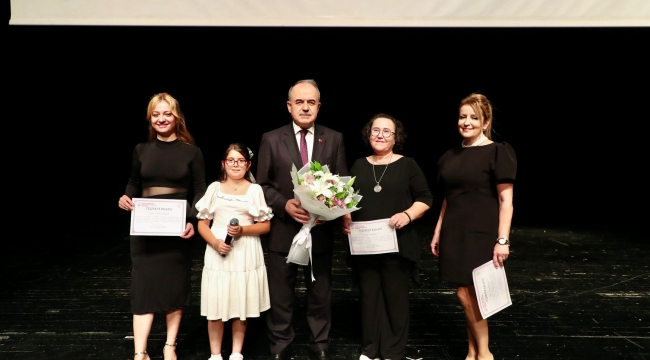 Vali Erol, Koruyucu Aile Günü Kutlama Programına Katıldı