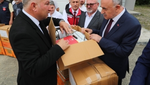 Arıcılara, Arı Zehiri Toplama Ekipmanları Dağıtıldı