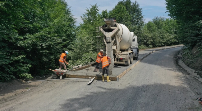 Çaybaşı İlküvez-Akkuş Akpınar Bağlantısında Beton Yol Çalışmaları Başladı