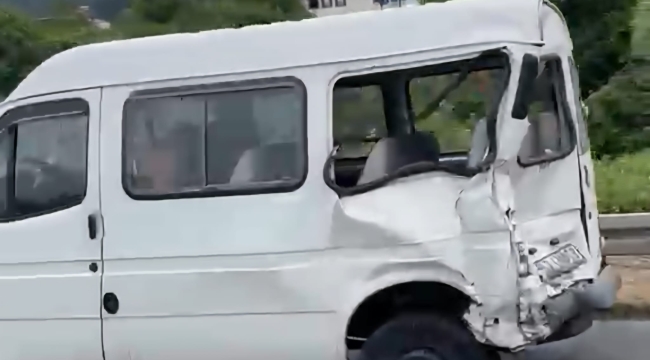 Ünye'de Kaza: Hastaneye Hasta Götüren Ambulans Kaza Yaptı
